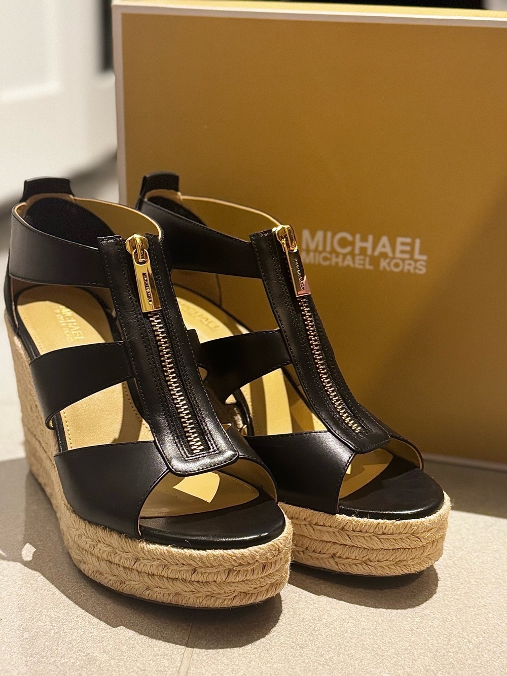 Michael Kors - Etta Wedge Leather
